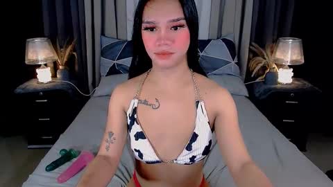 bea takashi  online show from 09/29/25, 08:52