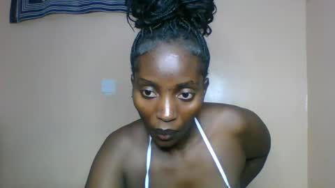 Snapshot of sweet_zuri3 chatting on 06/30/26, 03:13 zuri online show from 06/30/26, 03:13