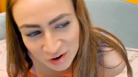 Snapshot of sweetale3 chatting on 12/16/25, 10:15 Ale online show from 12/16/25, 10:15