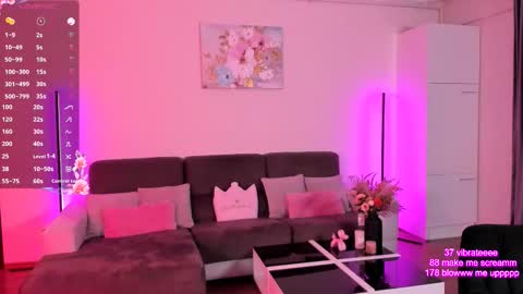 Snapshot of sweetameliaa chatting on 11/12/25, 09:25 Amelia 3 - Im a naughty girl3 online show from 11/12/25, 09:25