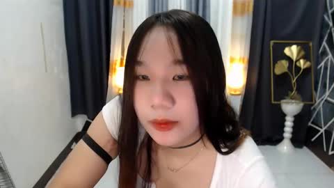 Snapshot of sweetasiancockforyou chatting on 01/20/25, 05:26 hi im gian follow me do not forget to put thumb up bb online show from 01/20/25, 05:26