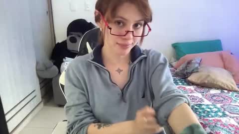 SweetAura0 0  online show from 02/28/26, 05:14