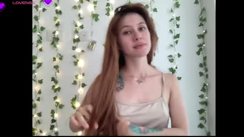 SweetAura0 0  online show from 05/14/26, 11:17