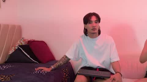 sweetauracouple online show from 05/22/26, 12:22