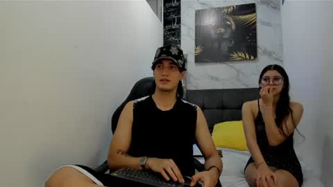 Snapshot of sweetauracouple chatting on 07/06/26, 03:25 sweetauracouple online show from 07/06/26, 03:25