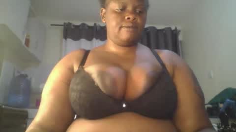 Snapshot of sweetbaby46 chatting on 10/03/25, 02:41 sweetbaby46 online show from 10/03/25, 02:41
