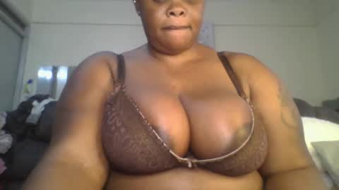 sweetbaby46 online show from 04/12/26, 12:10