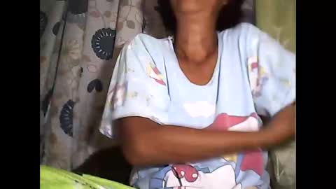 Snapshot of sweetbella24 chatting on 09/12/25, 01:44 im anne online show from 09/12/25, 01:44