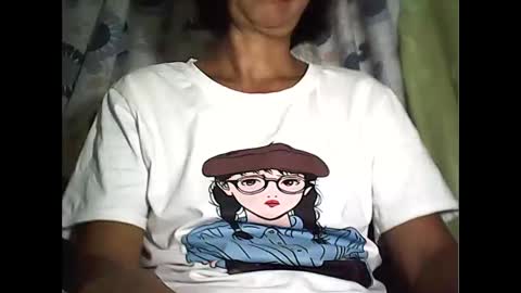 Snapshot of sweetbella24 chatting on 11/13/25, 01:21 im anne online show from 11/13/25, 01:21