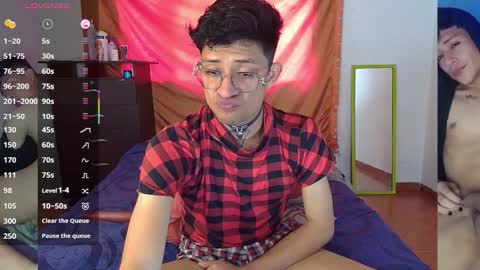 Snapshot of sweetc4meron chatting on 09/21/25, 05:25 Cameron Alejandro online show from 09/21/25, 05:25