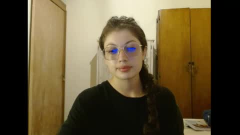 sweetcalm_ online show from 04/14/26, 05:02