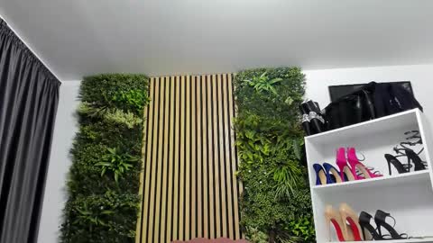 Cherry online show from 02/06/26, 07:23