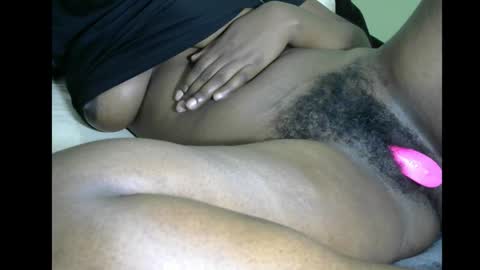 Snapshot of sweetchoclatebabe chatting on 12/30/24, 05:15 choco online show from 12/30/24, 05:15