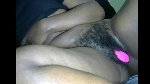 Snapshot of sweetchoclatebabe chatting on 12/30/24, 07:11 choco online show from 12/30/24, 07:11