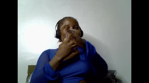 Snapshot of sweetcoochiex chatting on 06/12/26, 08:41 sweetcoochiex online show from 06/12/26, 08:41