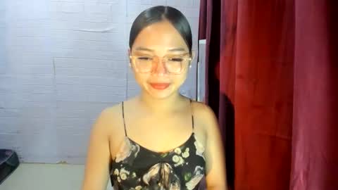 Snapshot of sweetcummer27 chatting on 09/29/25, 11:53 SOPHIA online show from 09/29/25, 11:53