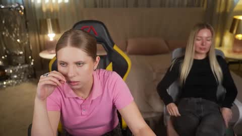 Amelia online show from 10/07/25, 02:14