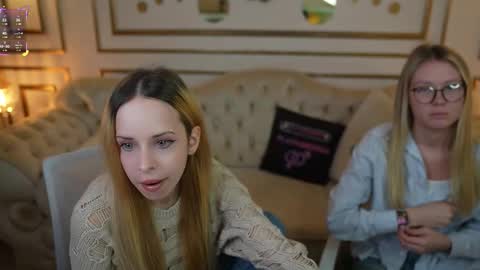 Amelia online show from 10/21/25, 02:07