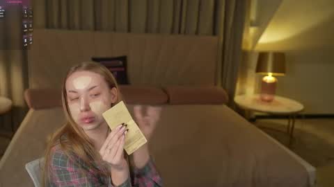 Amelia online show from 11/20/25, 01:28