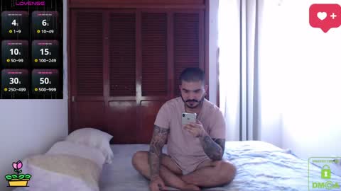         online show from 05/12/26, 02:03