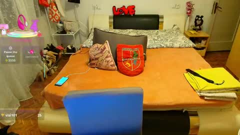 Sweetdevil0810 online show from 05/24/26, 07:52