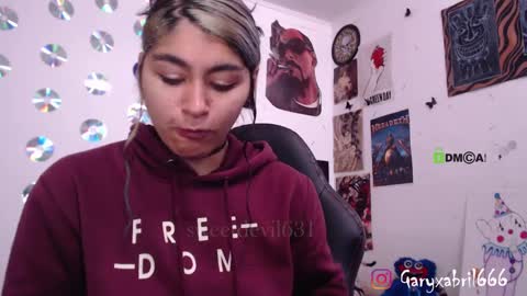 Abril online show from 02/19/25, 02:55