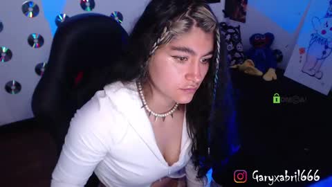 Abril online show from 02/20/25, 02:46