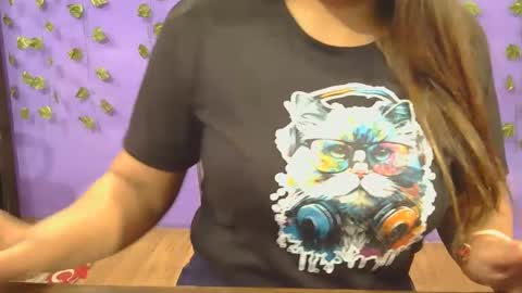 sweetdream220 online show from 01/01/25, 09:28