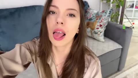 Vicktorious online show from 02/26/25, 01:30