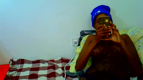 sweetebony123 online show from 10/12/25, 09:03