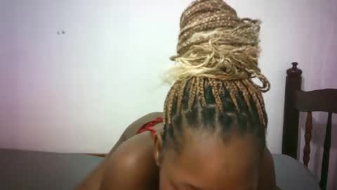sweetebony_50 online show from 05/06/26, 07:46