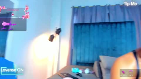 Mia online show from 05/27/26, 11:40