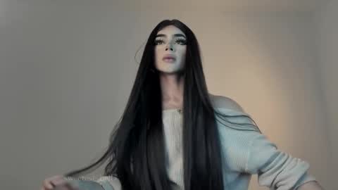 Bella online show from 03/11/25, 12:44