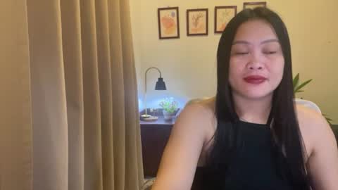 Snapshot of sweetestsmile_ chatting on 06/30/26, 01:06 Khaye online show from 06/30/26, 01:06