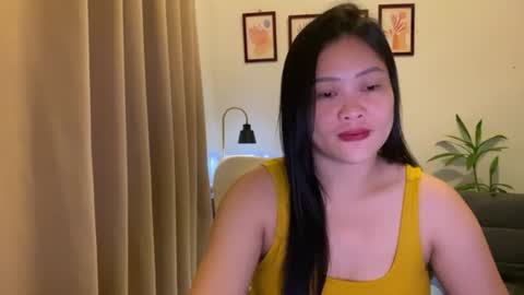 Snapshot of sweetestsmile_ chatting on 07/05/26, 04:19 Khaye online show from 07/05/26, 04:19