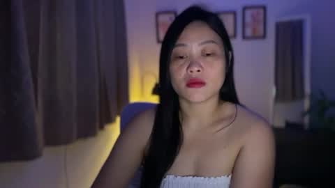 Snapshot of sweetestsmile_ chatting on 07/26/26, 01:25 Khaye online show from 07/26/26, 01:25