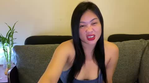 Snapshot of sweetestsmile_ chatting on 07/31/26, 01:38 Khaye online show from 07/31/26, 01:38