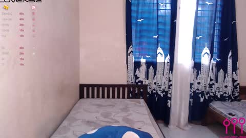 sweetkatniss online show from 01/27/25, 01:59