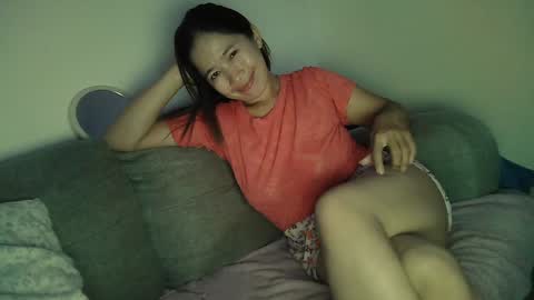 Snapshot of sweetfilipinawet chatting on 12/20/24, 04:14 Stacy online show from 12/20/24, 04:14