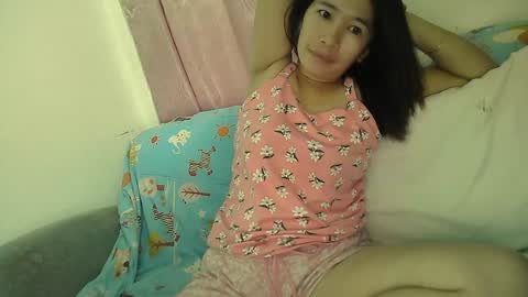 Snapshot of sweetfilipinawet chatting on 01/11/25, 09:57 Stacy online show from 01/11/25, 09:57
