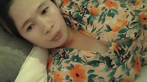 Snapshot of sweetfilipinawet chatting on 10/28/25, 03:47 Stacy online show from 10/28/25, 03:47
