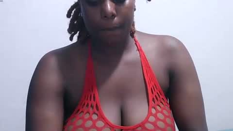 Snapshot of sweetgal11 chatting on 10/05/25, 03:32 sweetgal11 online show from 10/05/25, 03:32