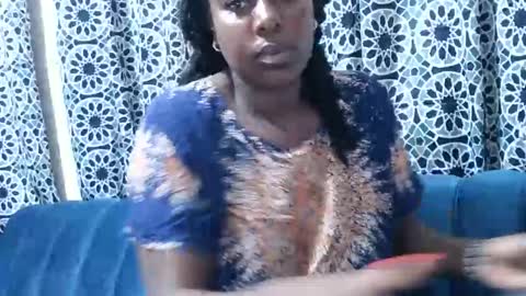 Snapshot of sweetgal11 chatting on 12/21/25, 08:21 sweetgal11 online show from 12/21/25, 08:21