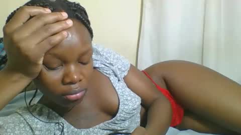 Snapshot of sweetgal2025 chatting on 06/07/26, 12:59 EUNICE online show from 06/07/26, 12:59