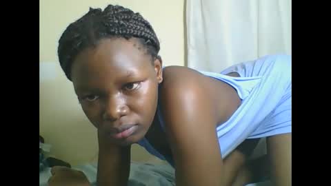 Snapshot of sweetgal2025 chatting on 06/11/26, 02:53 EUNICE online show from 06/11/26, 02:53