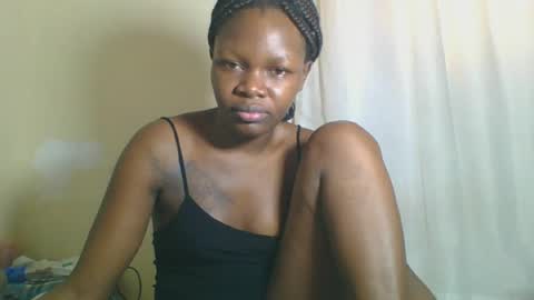 Snapshot of sweetgal2025 chatting on 06/15/26, 10:06 EUNICE online show from 06/15/26, 10:06