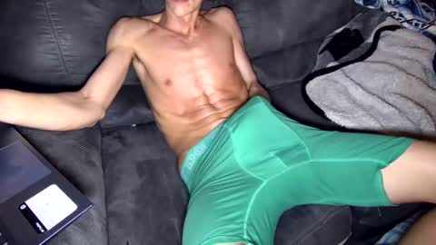 Snapshot of sweetgesus chatting on 01/22/25, 02:48 sweetgesus online show from 01/22/25, 02:48