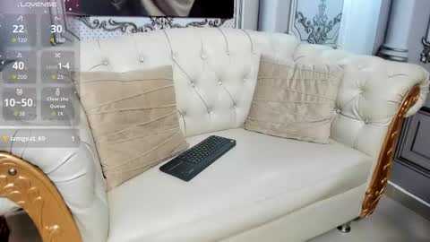 Snapshot of sweetgirl4u_ chatting on 09/25/25, 10:08 MIA  online show from 09/25/25, 10:08