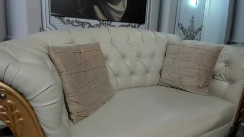 Snapshot of sweetgirl4u_ chatting on 10/15/25, 08:03 MIA  online show from 10/15/25, 08:03