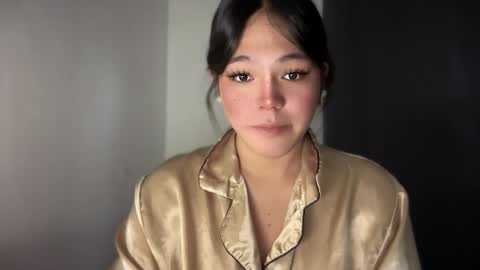 Snapshot of sweetgirl_ayesha chatting on 11/19/25, 01:27 Ayesha online show from 11/19/25, 01:27